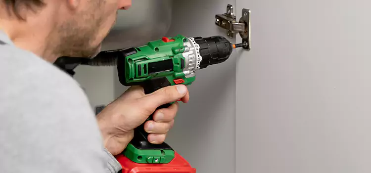 Commercial Door Hinge Repair Venice