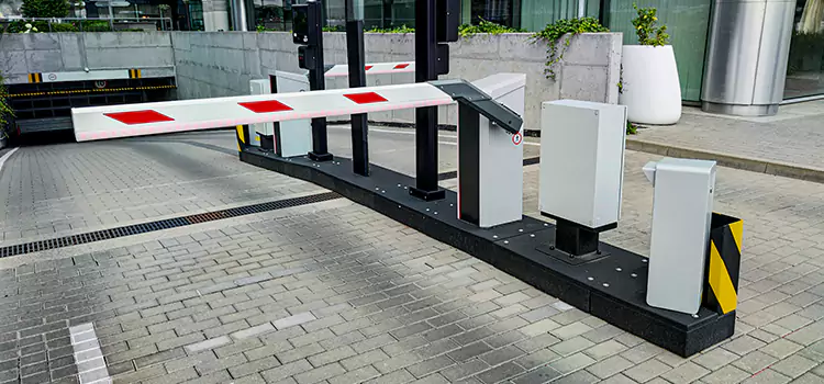 Custom Gate Design & Integration Venice